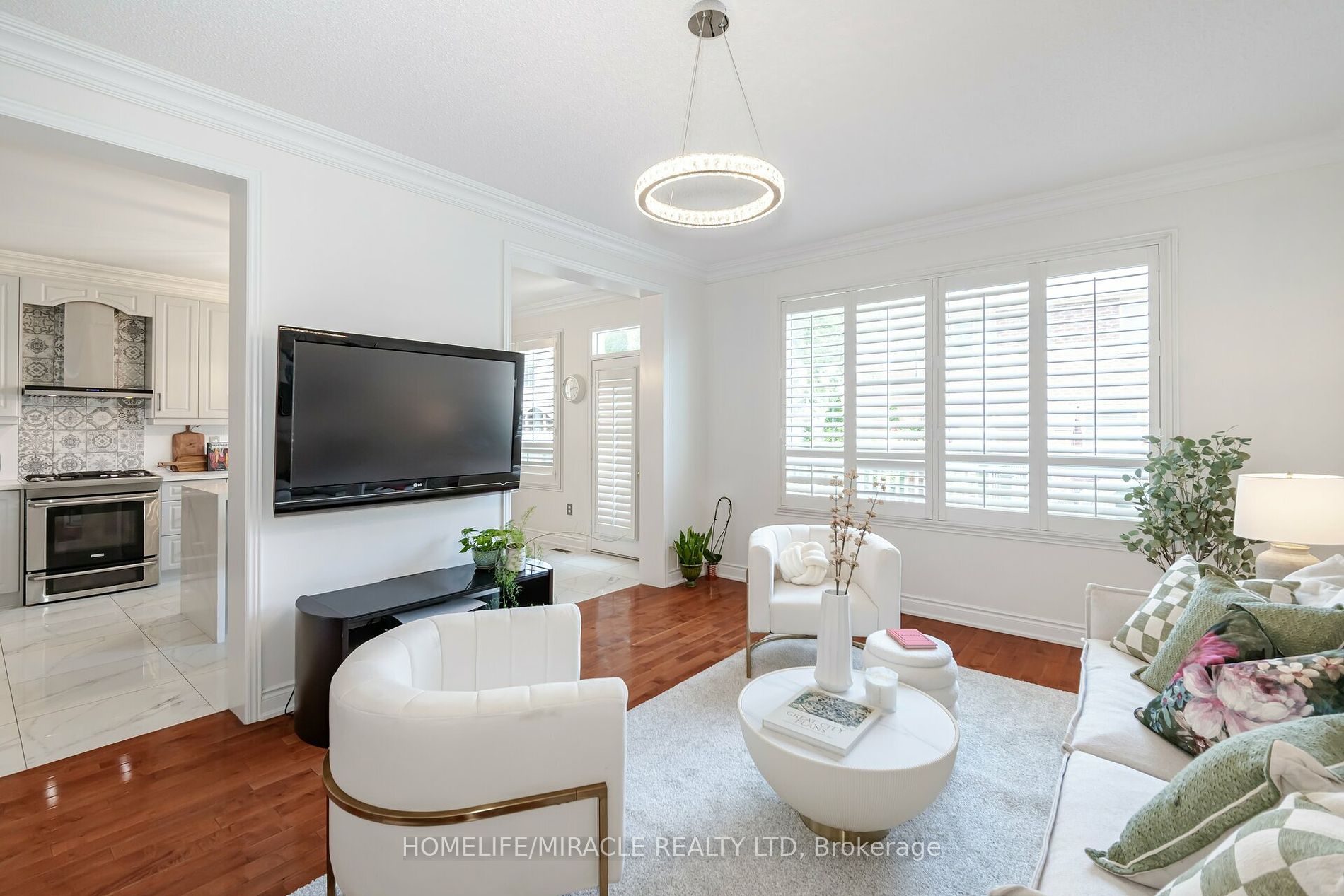3901 Mayla Drive