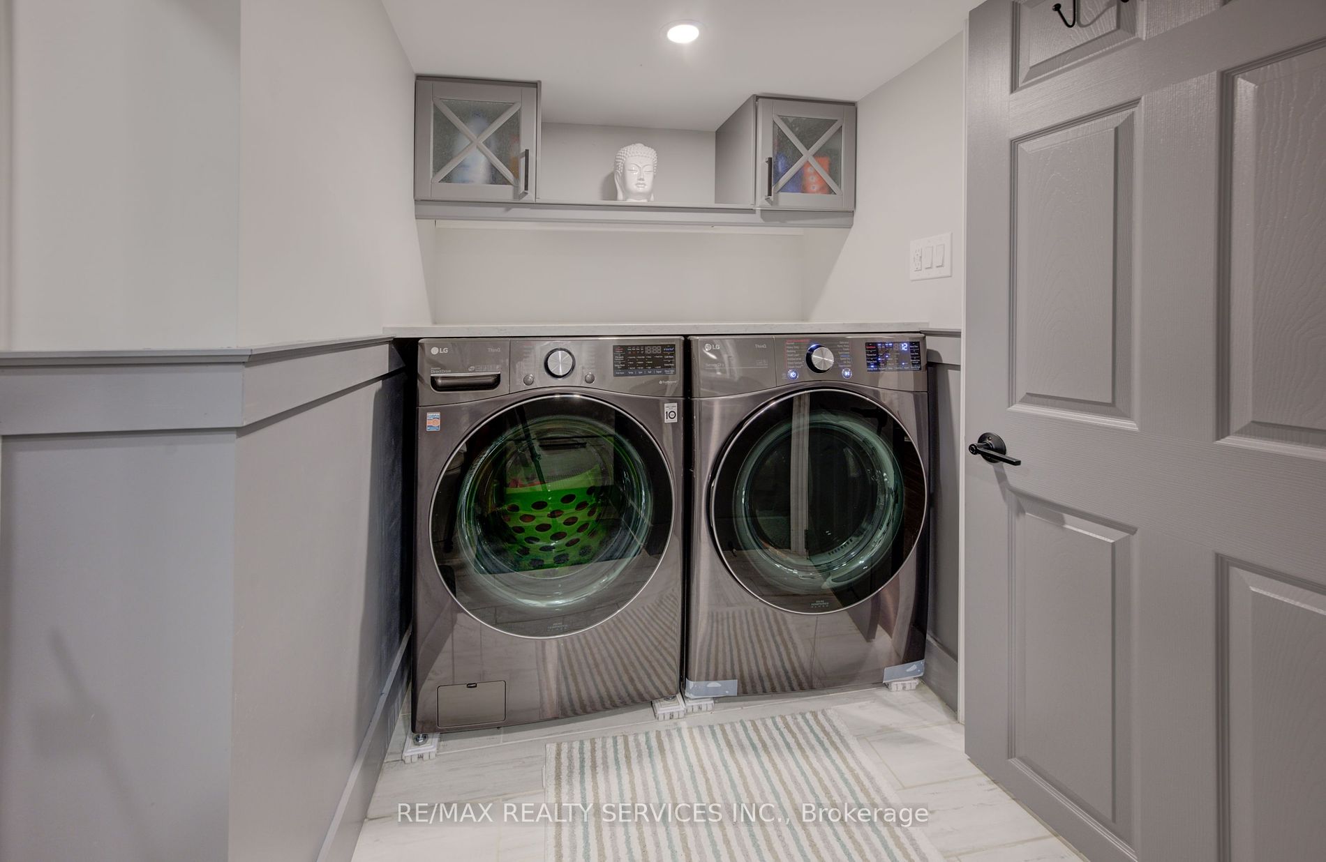8 Bain Crt