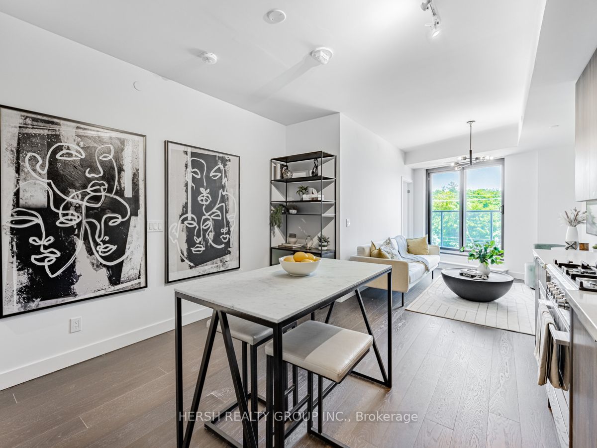 160 Kingsway Cres, #310