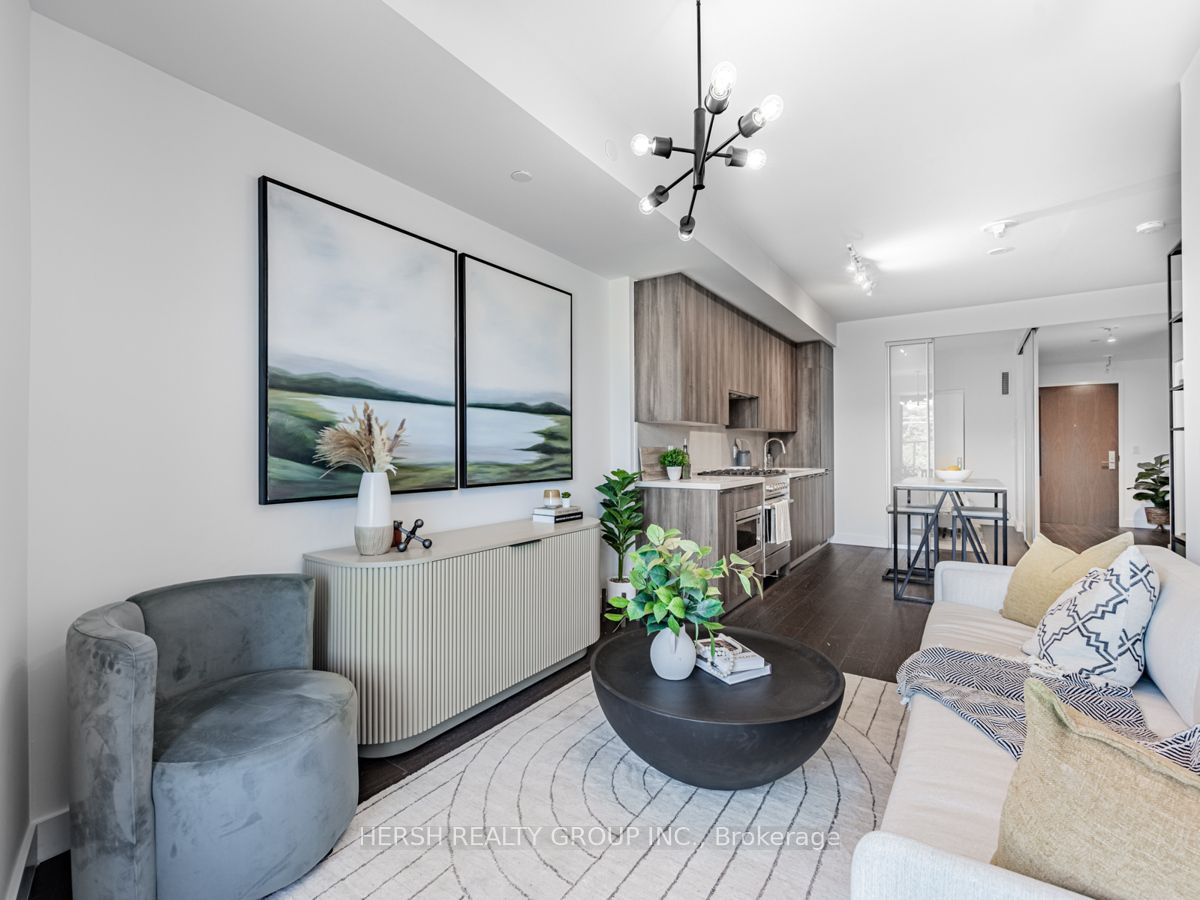 160 Kingsway Cres, #310