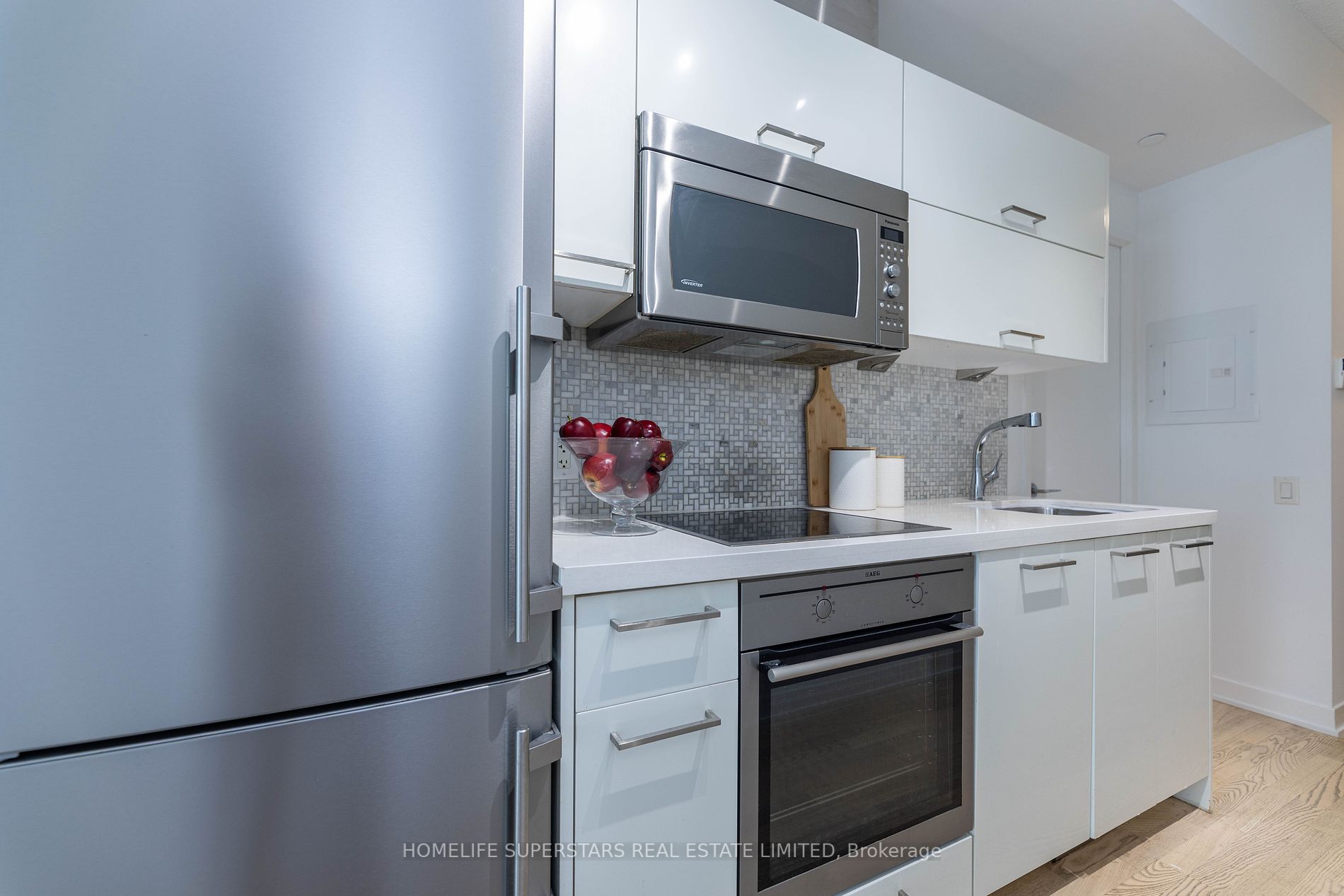 90 Park Lawn Road #2001