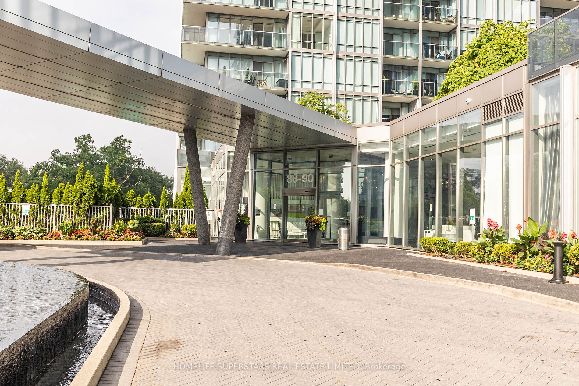 90 Park Lawn Road #2001