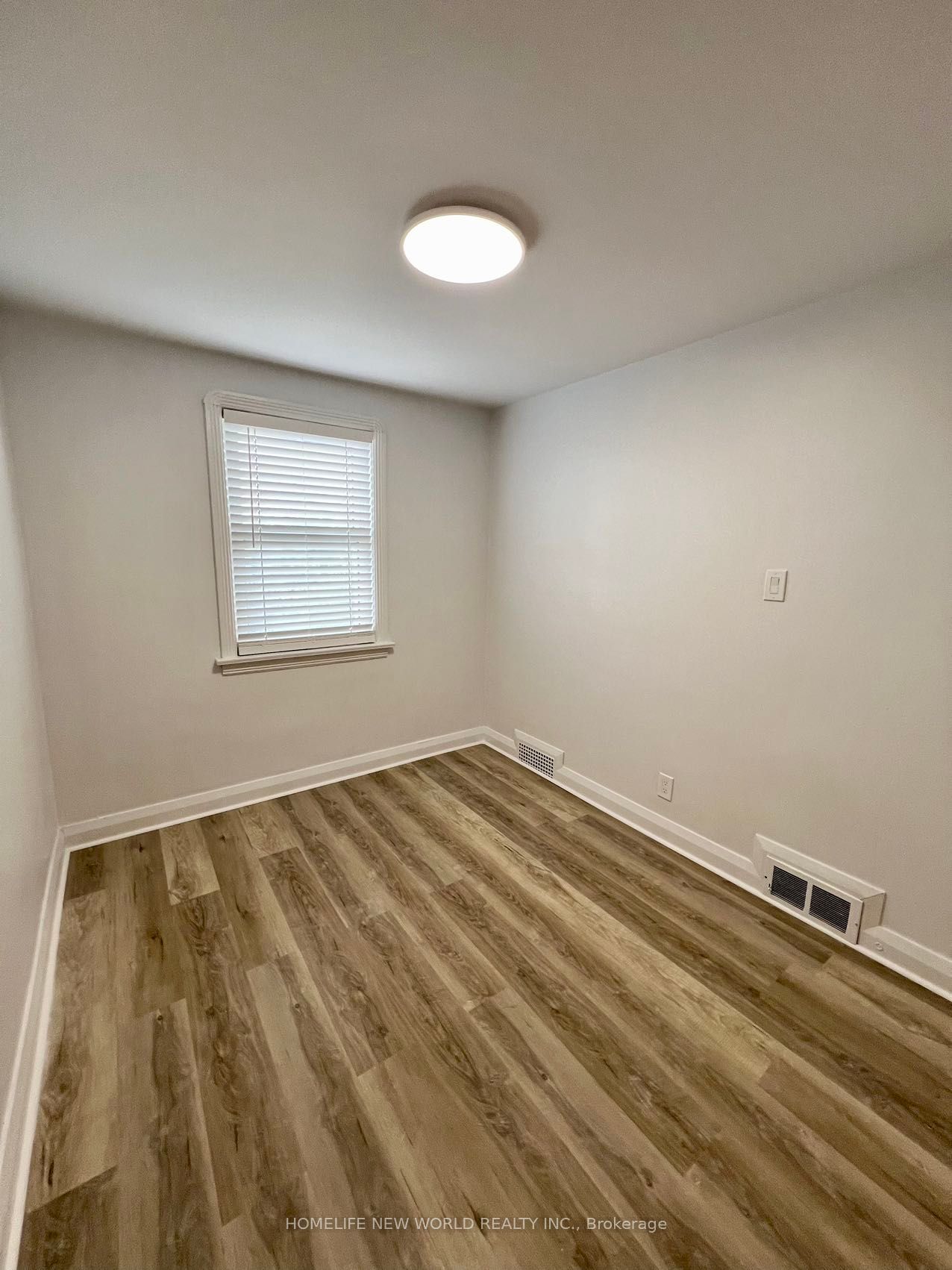 354 Kane Ave, #Upper