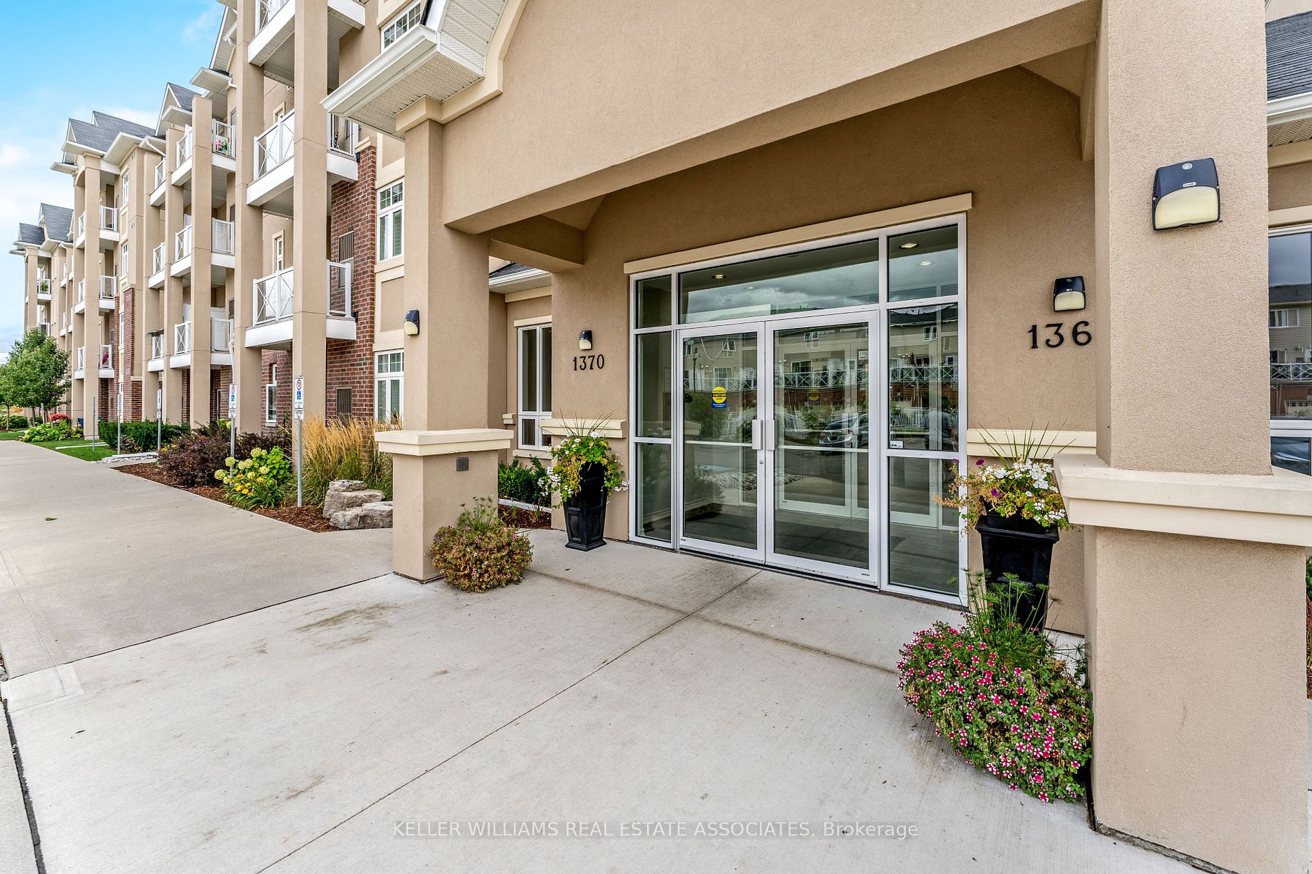 1370 Costigan Rd, #304