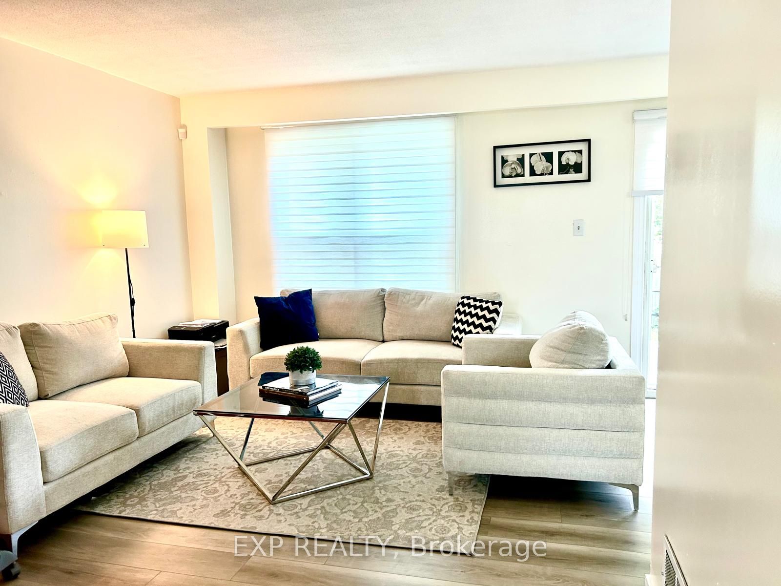 82 Karen Crt
