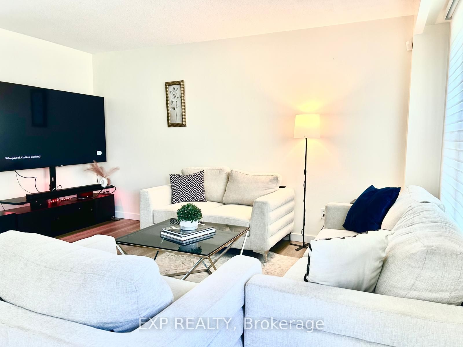 82 Karen Crt