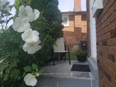 30 Merton Road