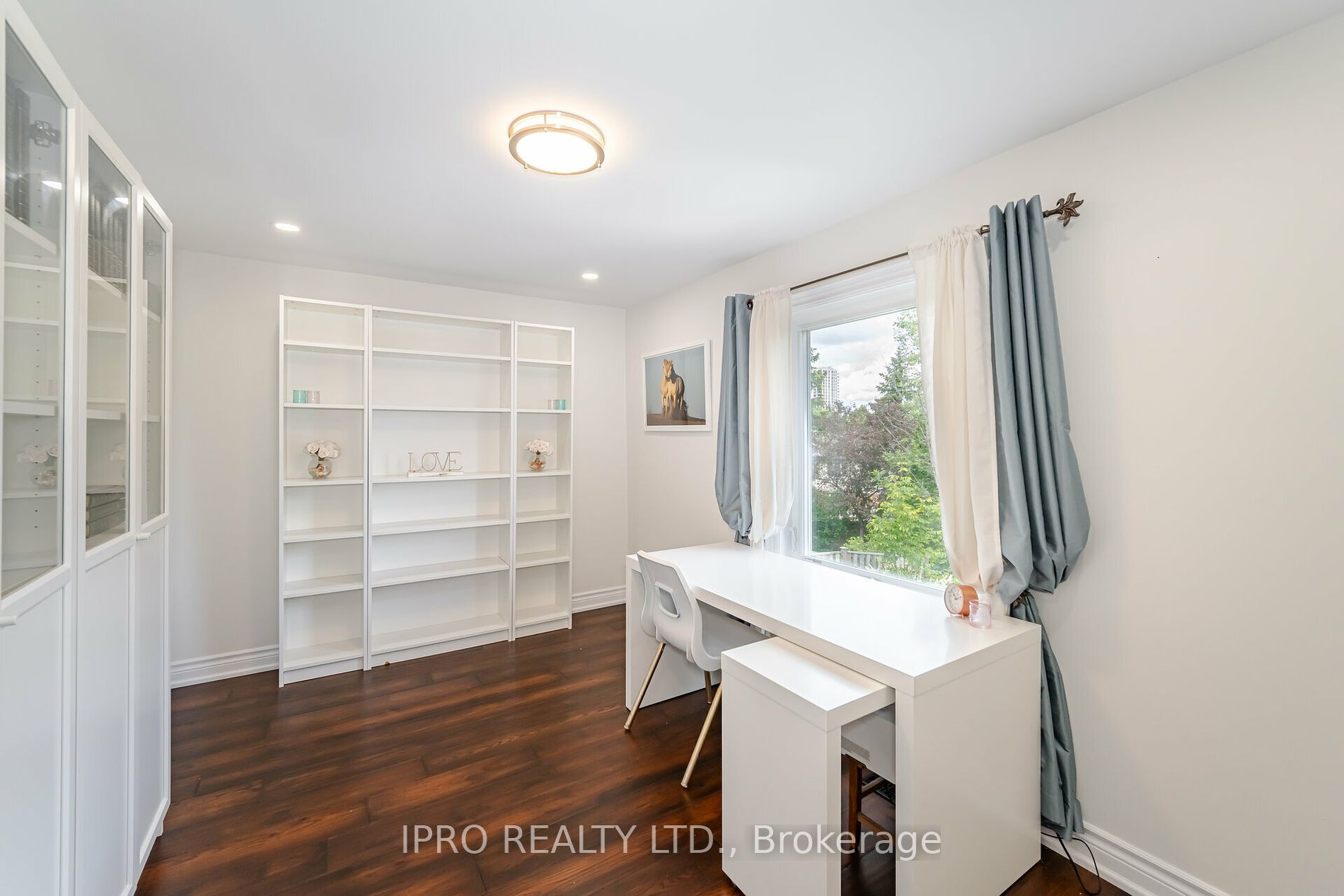 3254 Sir Johns Homestead