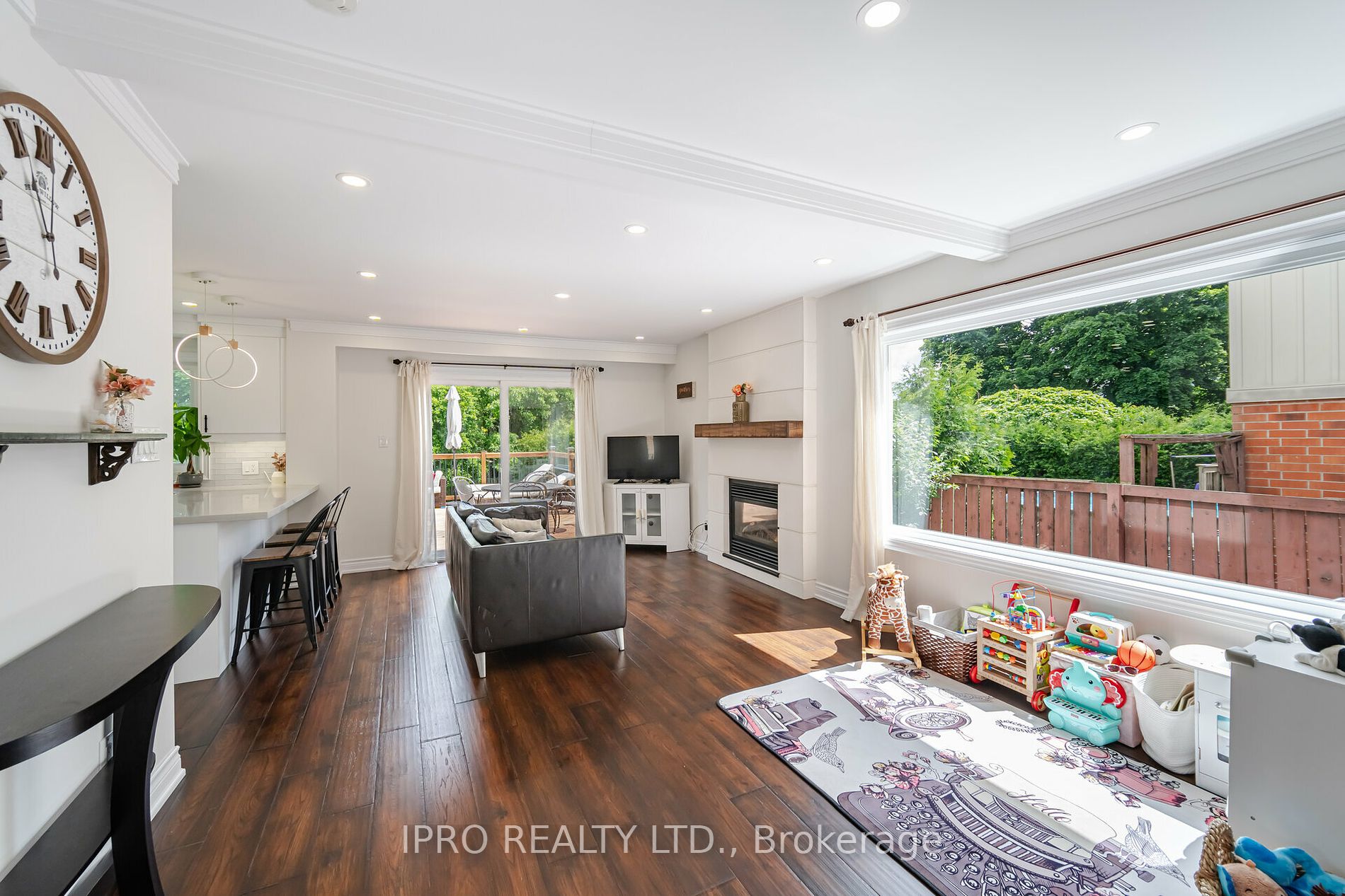3254 Sir Johns Homestead