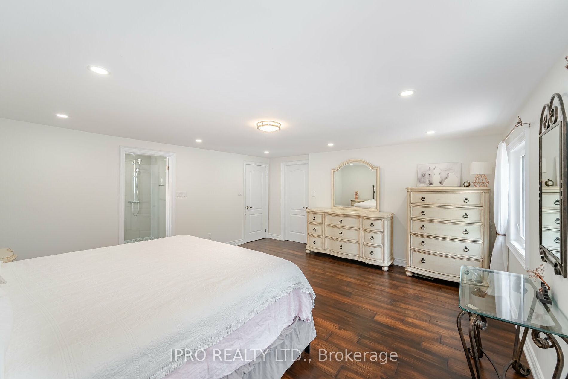 3254 Sir Johns Homestead