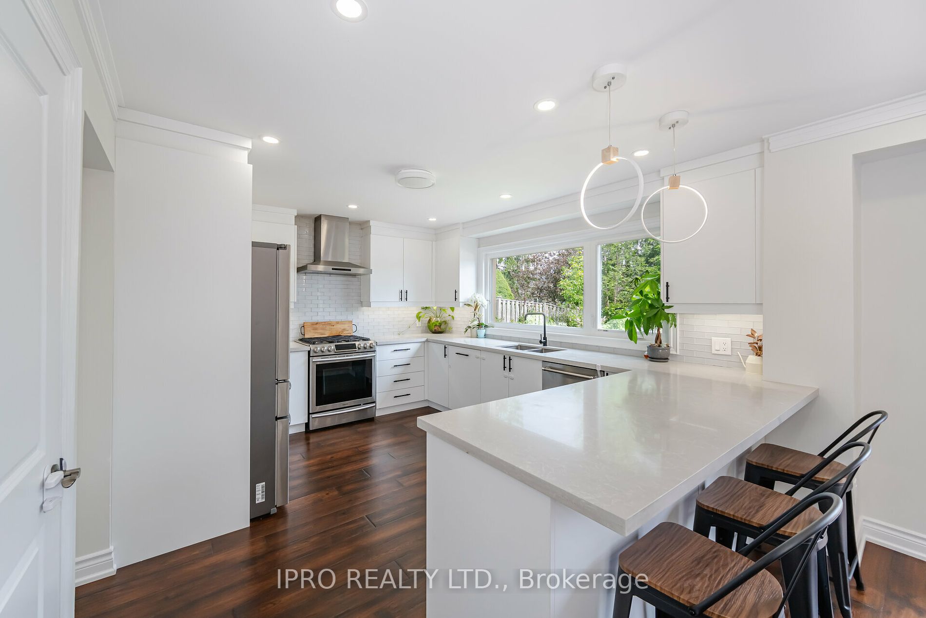 3254 Sir Johns Homestead
