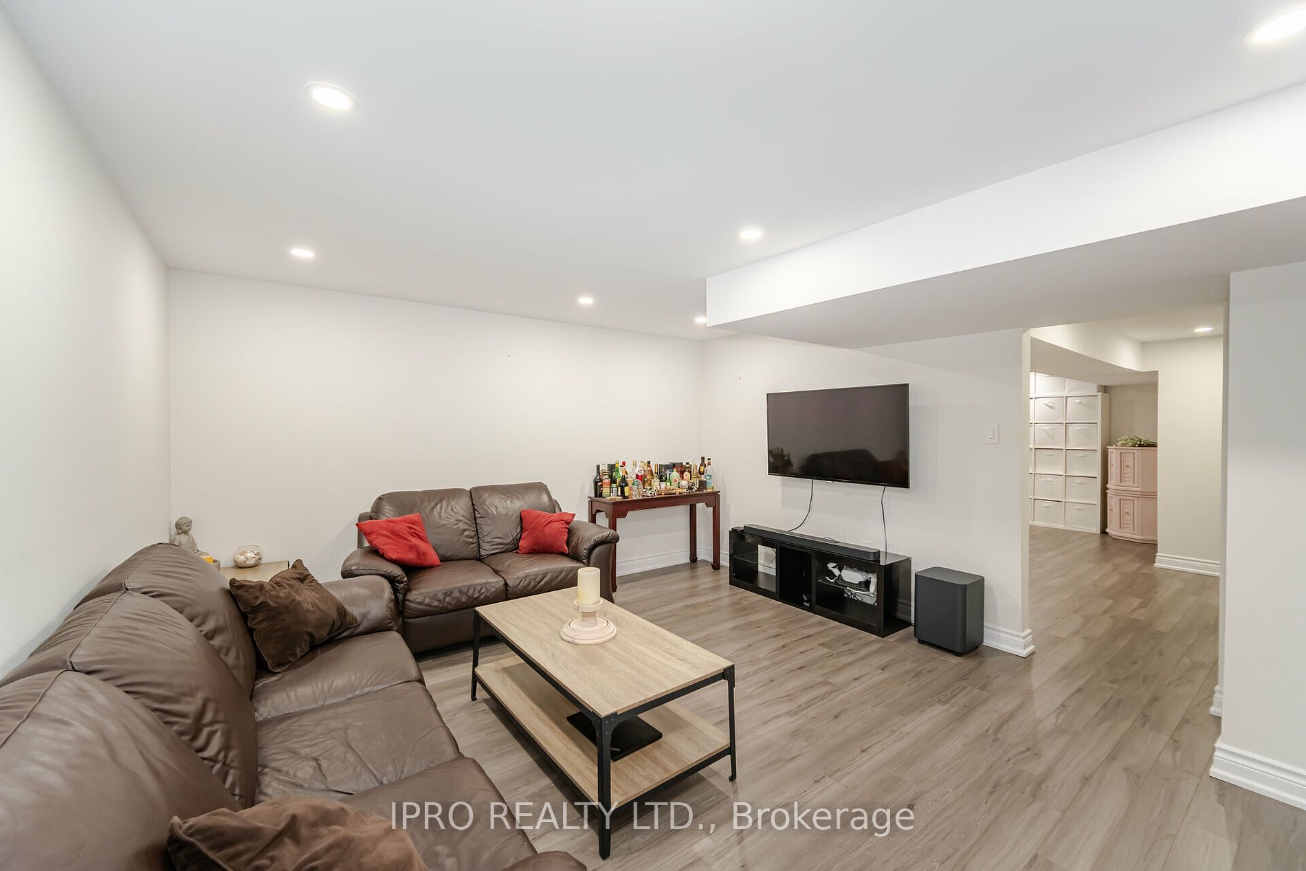 3254 Sir Johns Homestead