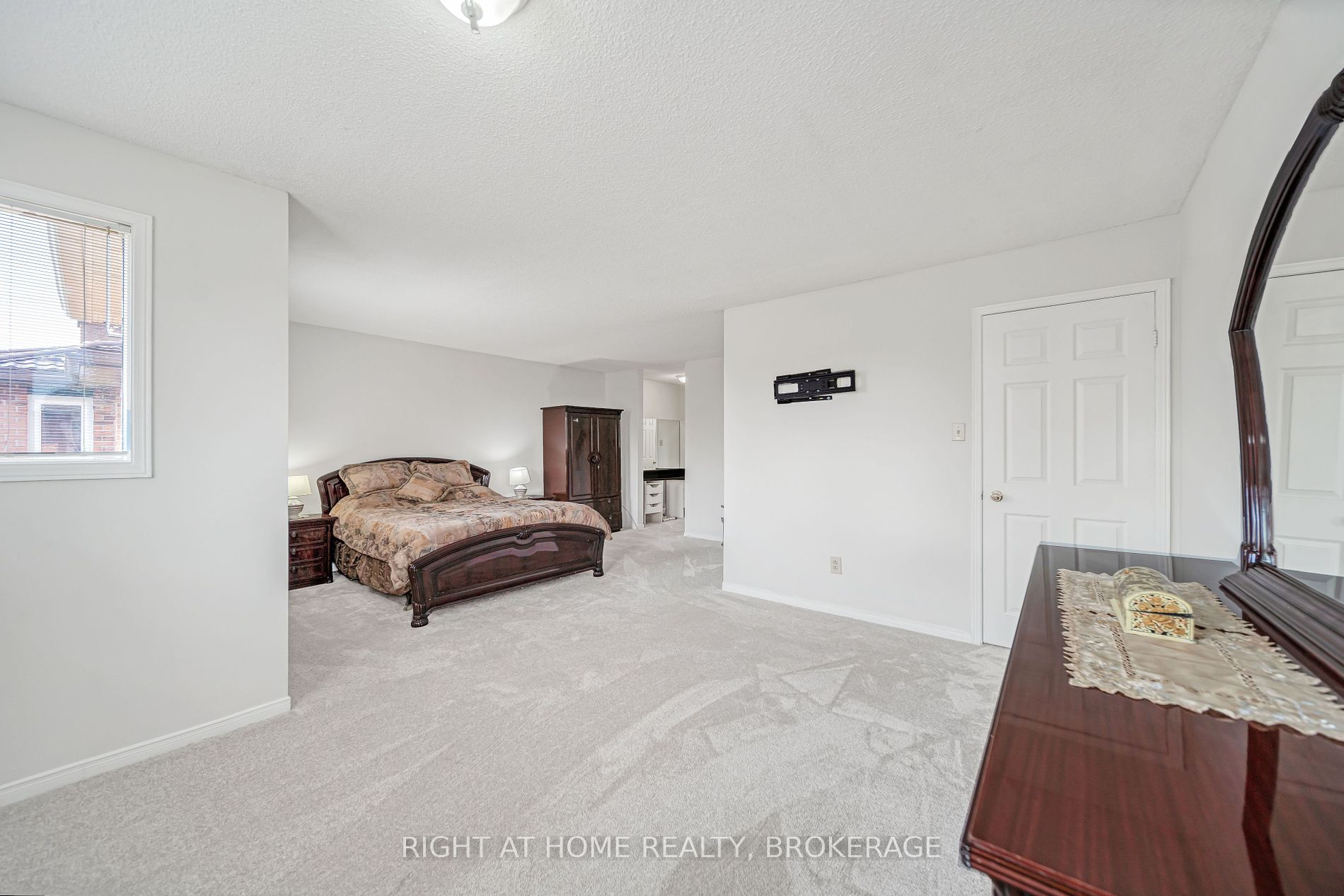 6219 Camgreen Circle