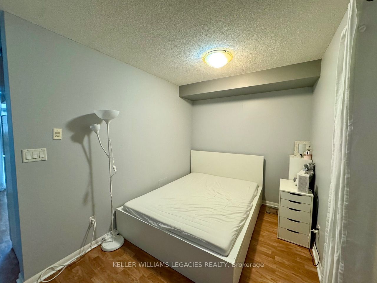 2464 Weston Road, #405