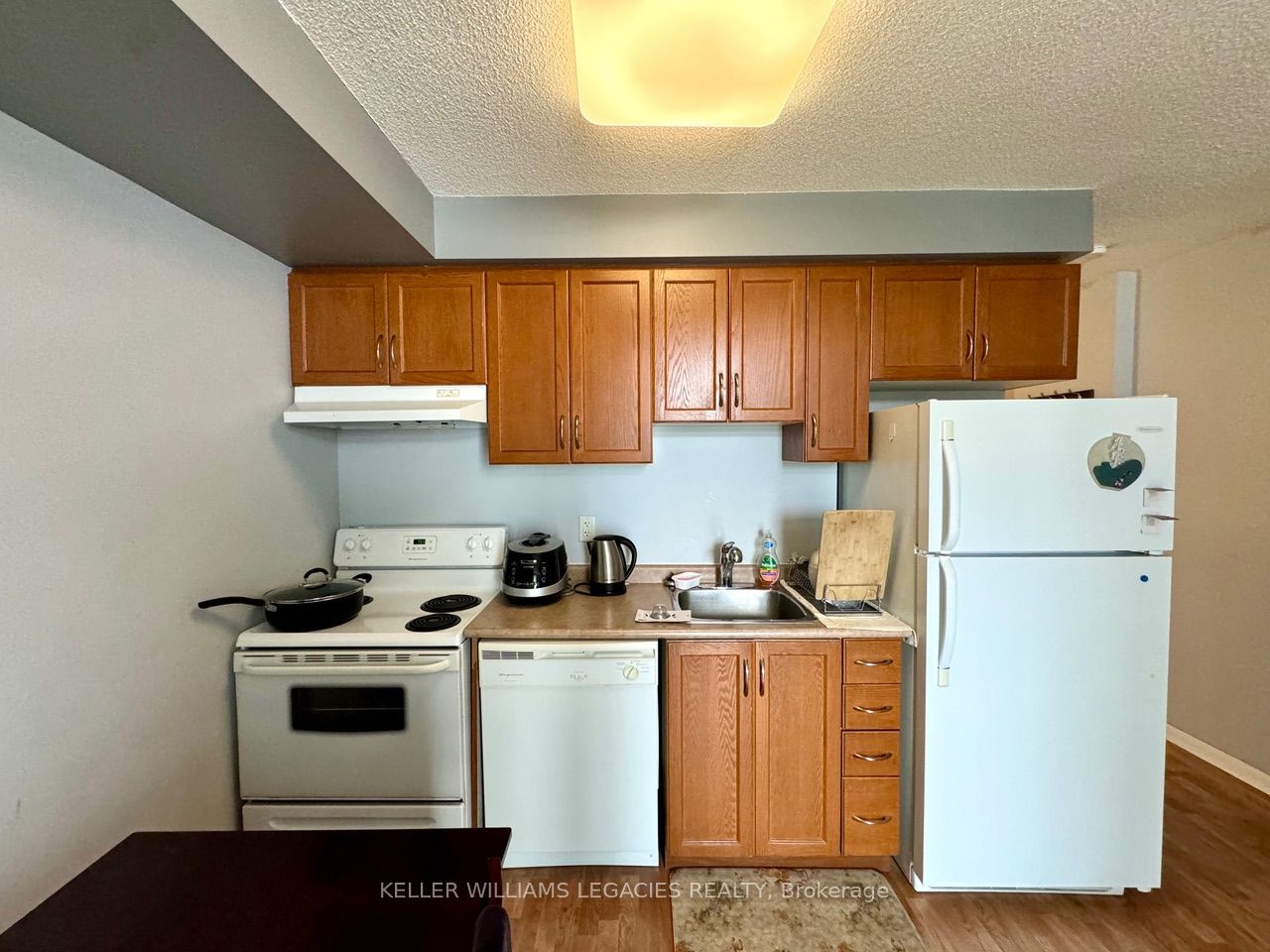 2464 Weston Road, #405