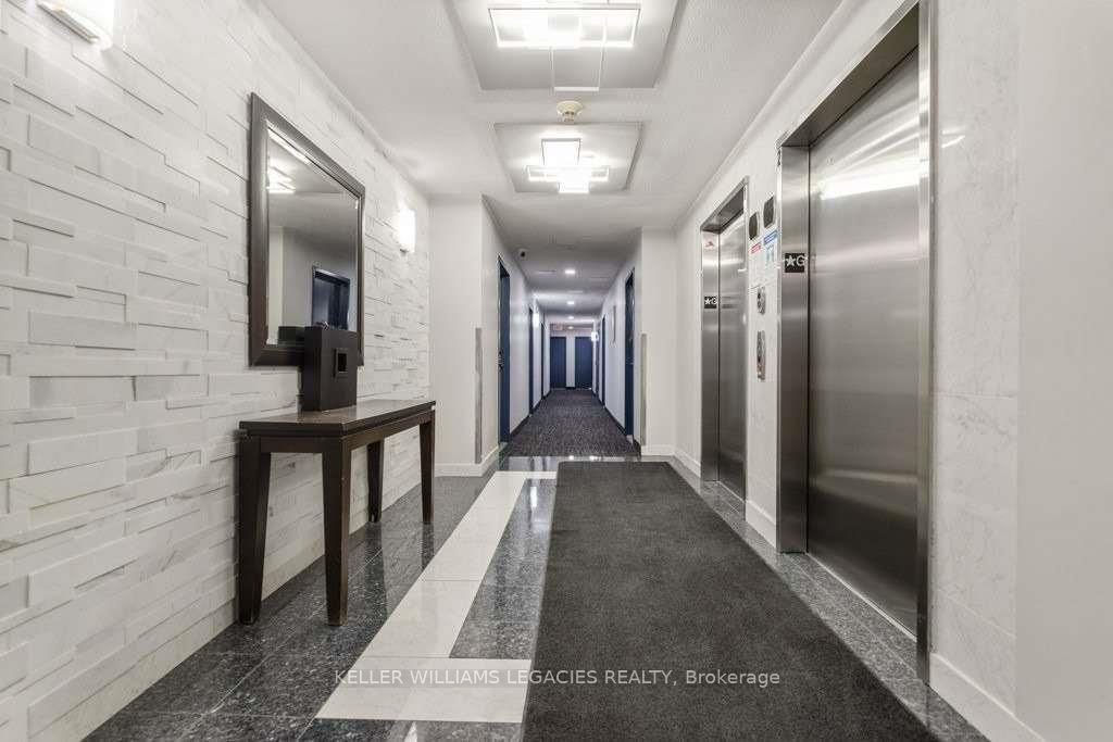 2464 Weston Road, #405