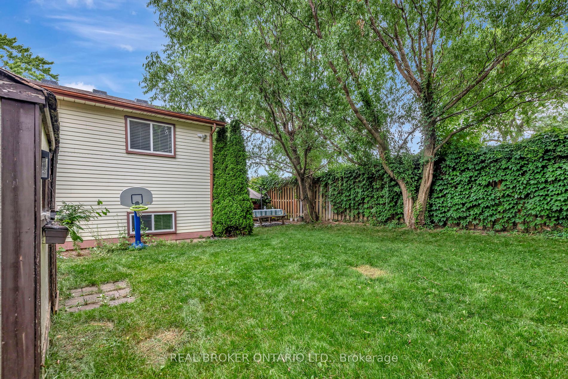 2324 Coldstream Drive