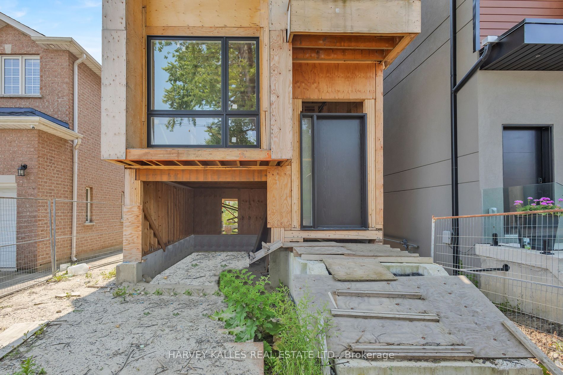 19 Simpson Avenue