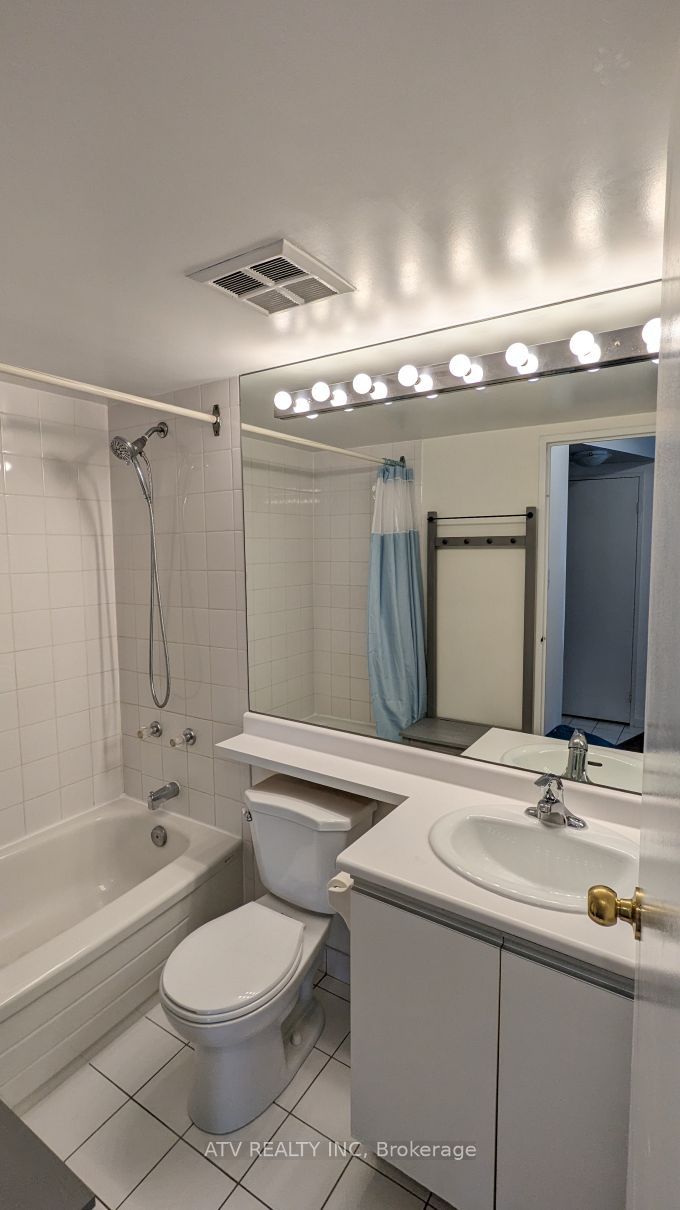 550 Webb Dr, #305