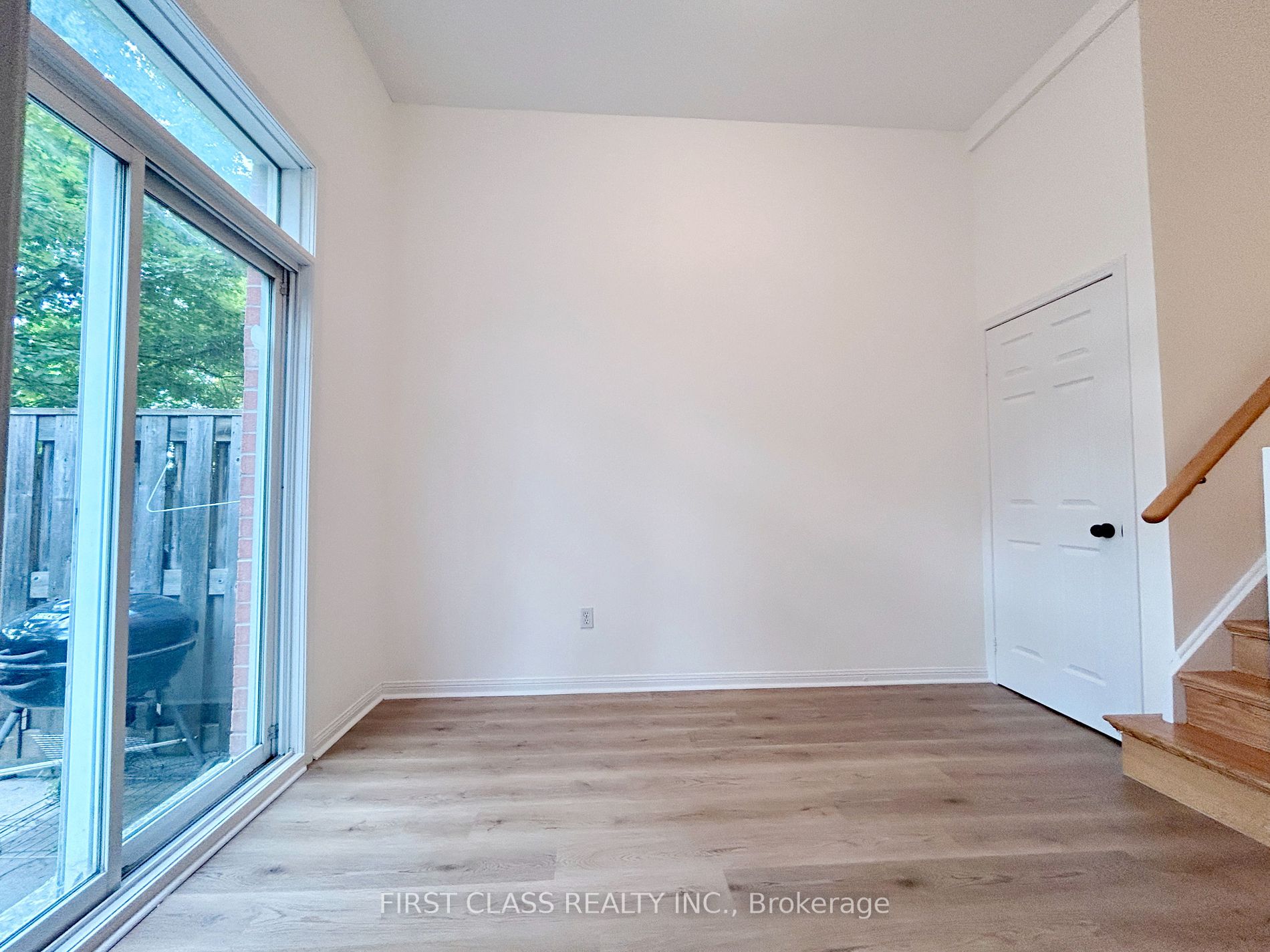 80 Acorn Pl, #50
