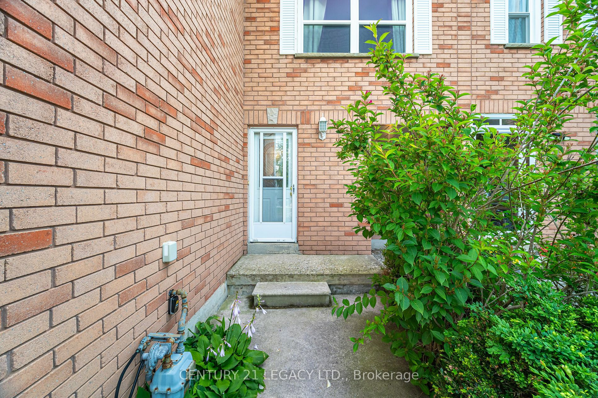 89 Cutters Crescent