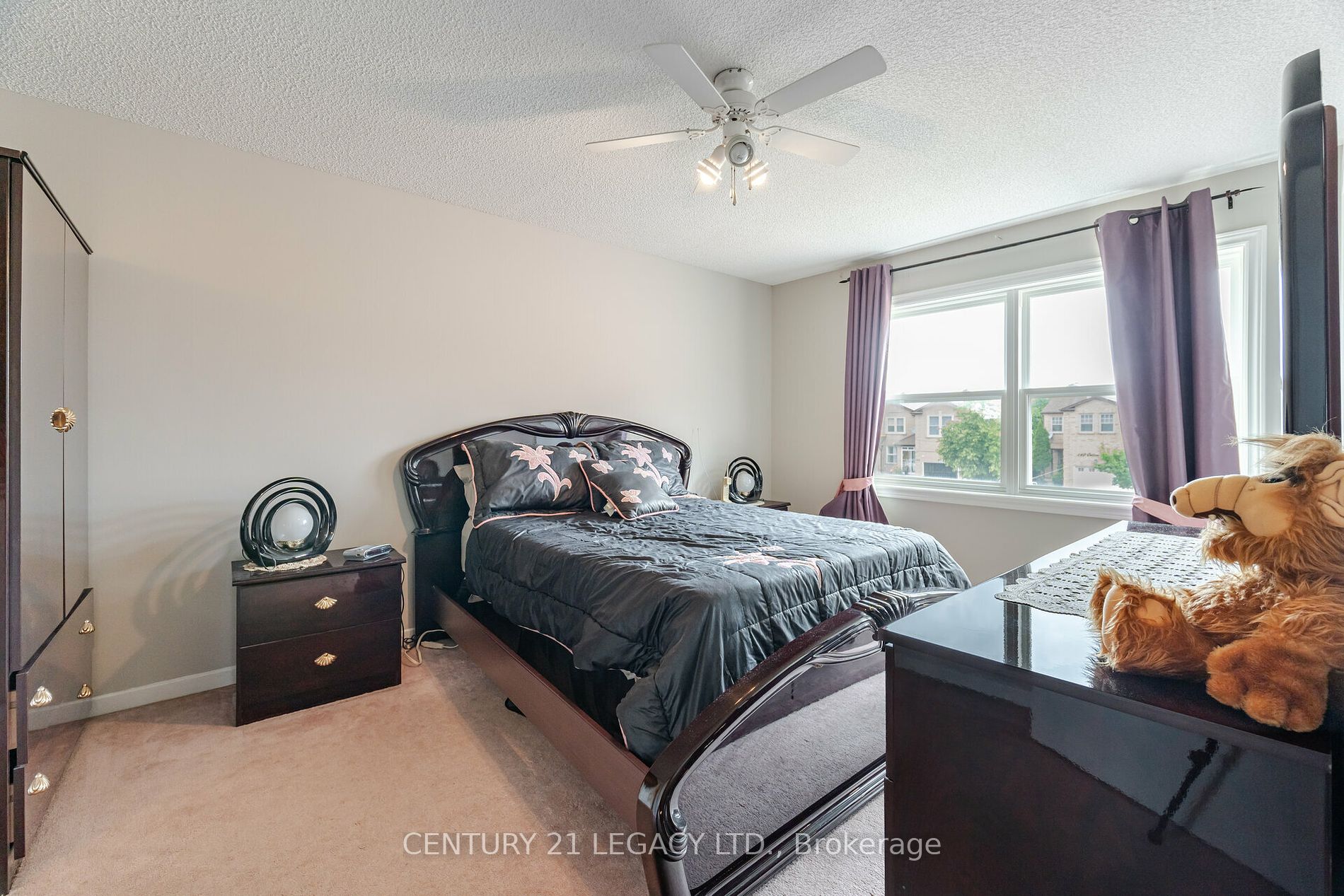 89 Cutters Crescent