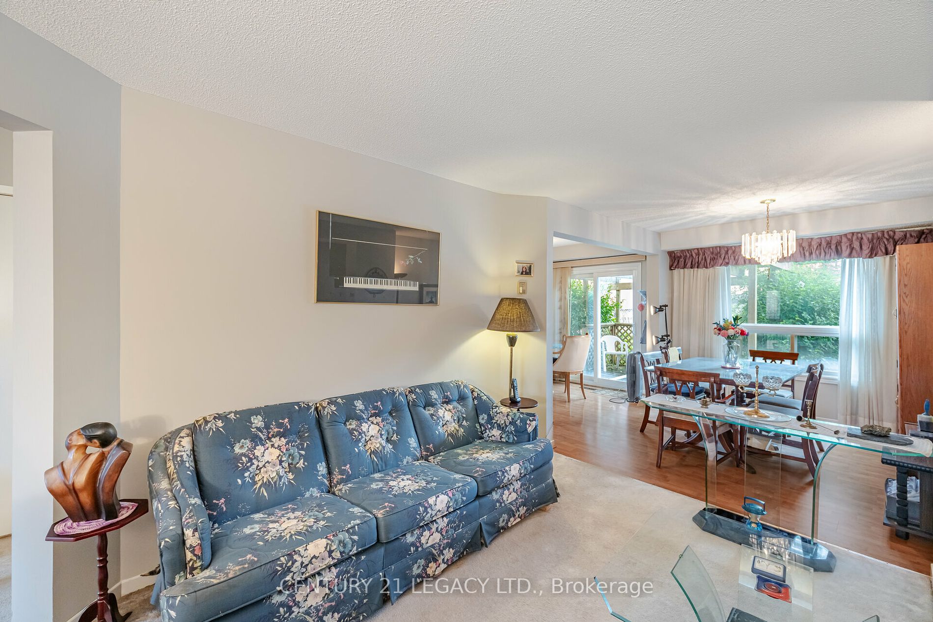 89 Cutters Crescent