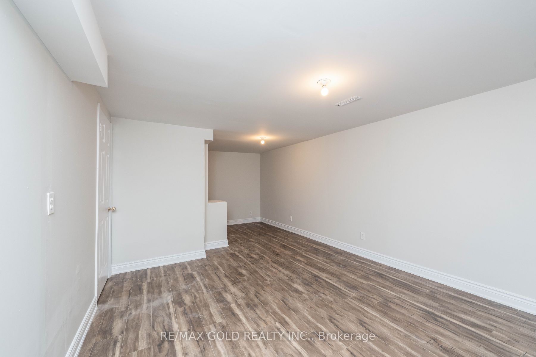 123 Meadow Dr