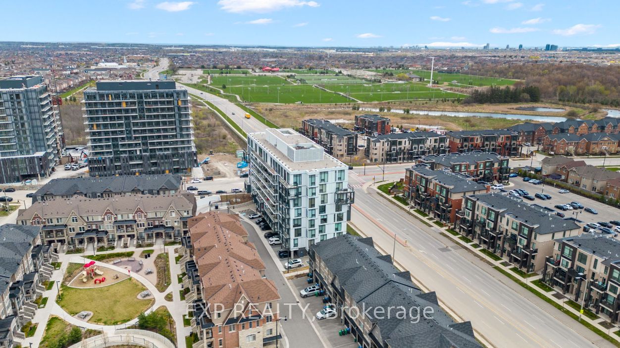 180 Veterans Dr, #806