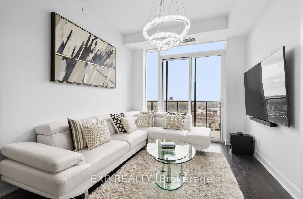 180 Veterans Dr, #806