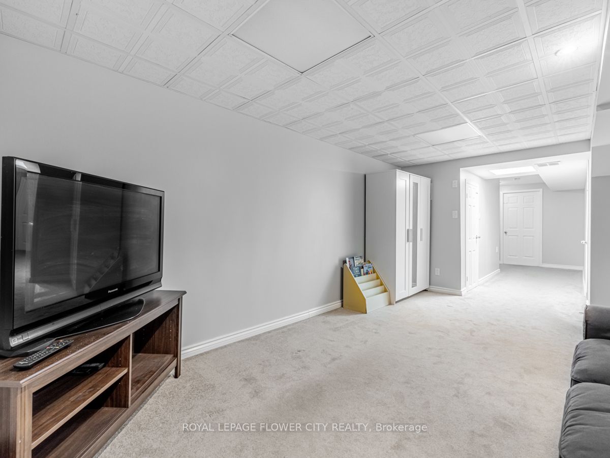 750 Burnhamthorpe Road E, #31