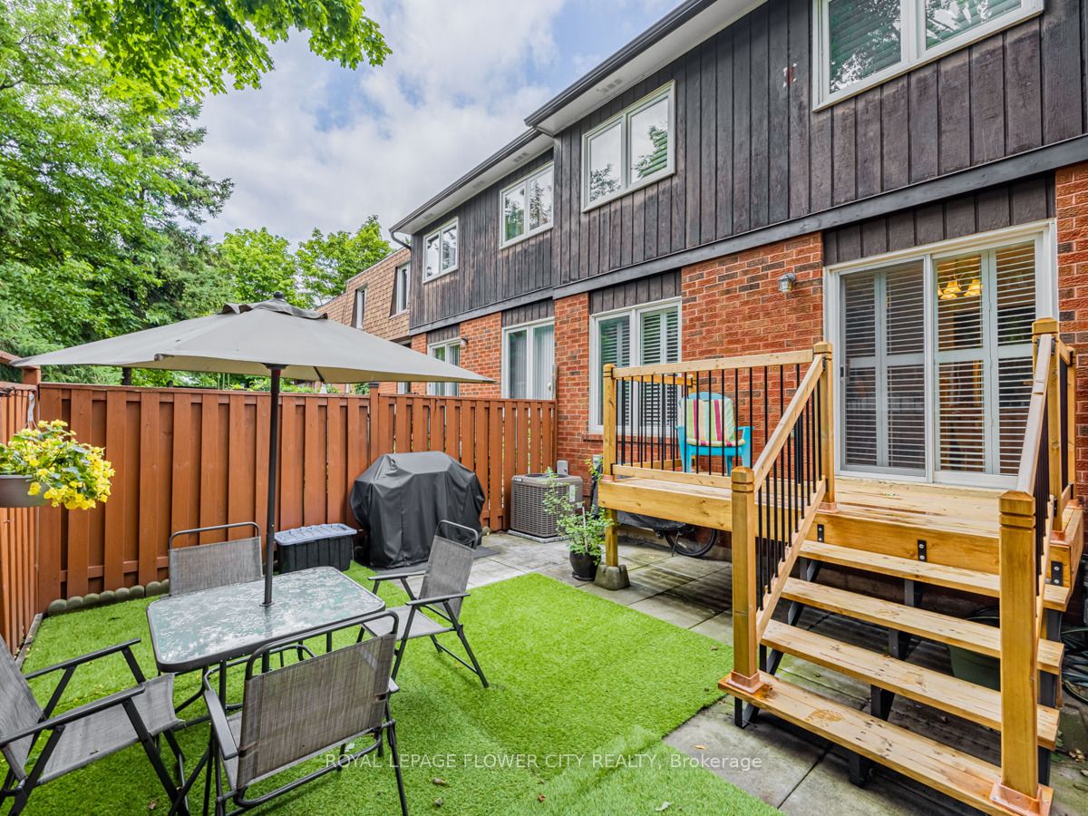 750 Burnhamthorpe Road E, #31