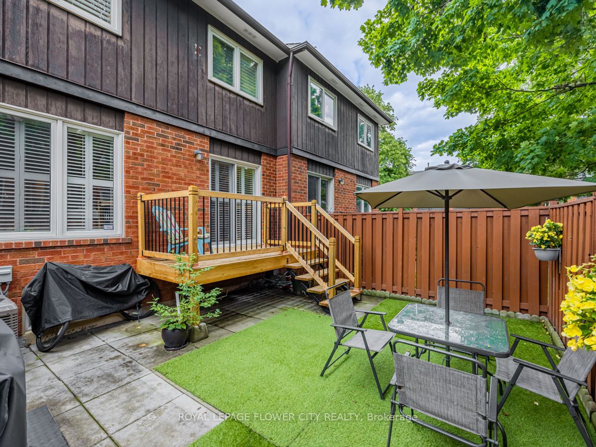 750 Burnhamthorpe Road E, #31