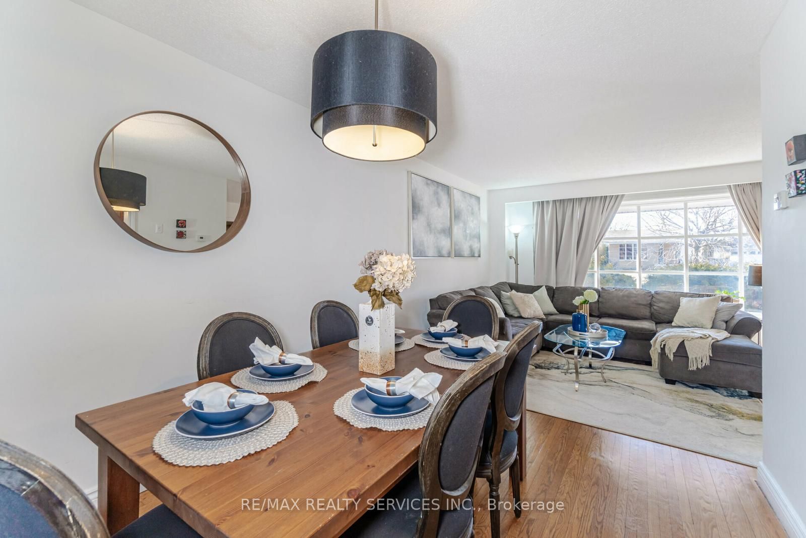 62 Ambleside Drive
