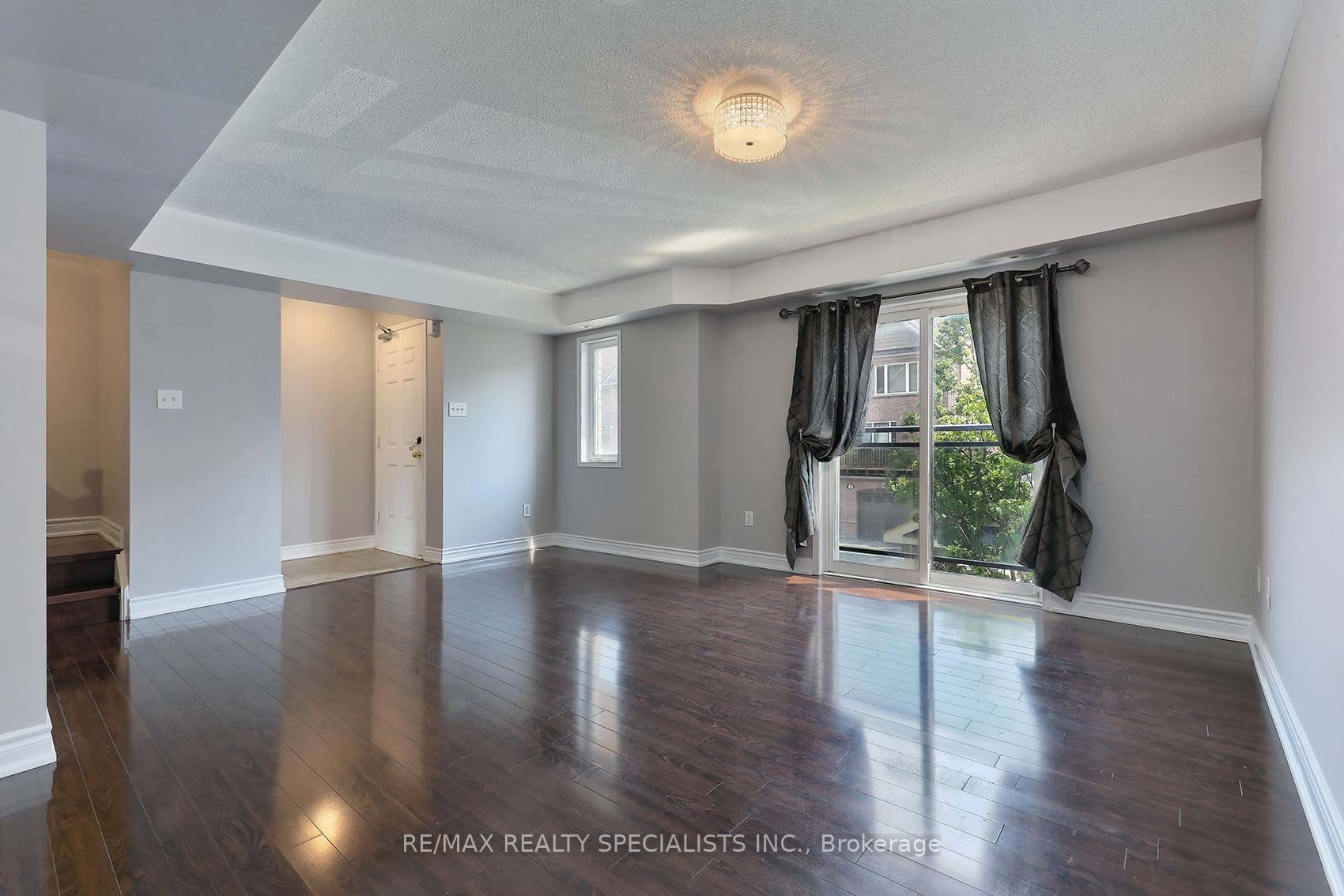 4975 Southampton Drive, #162