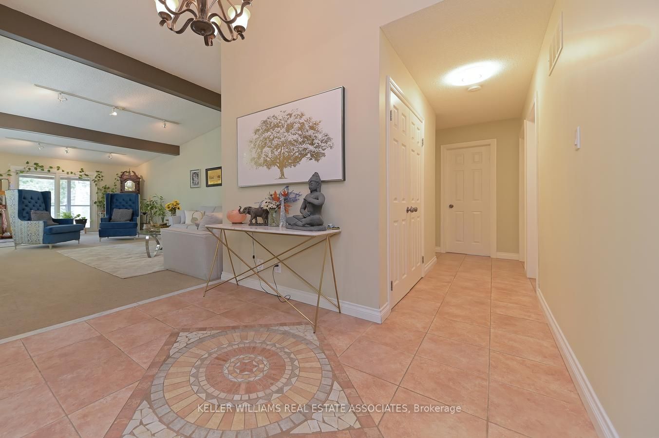 16 Cedar Dr