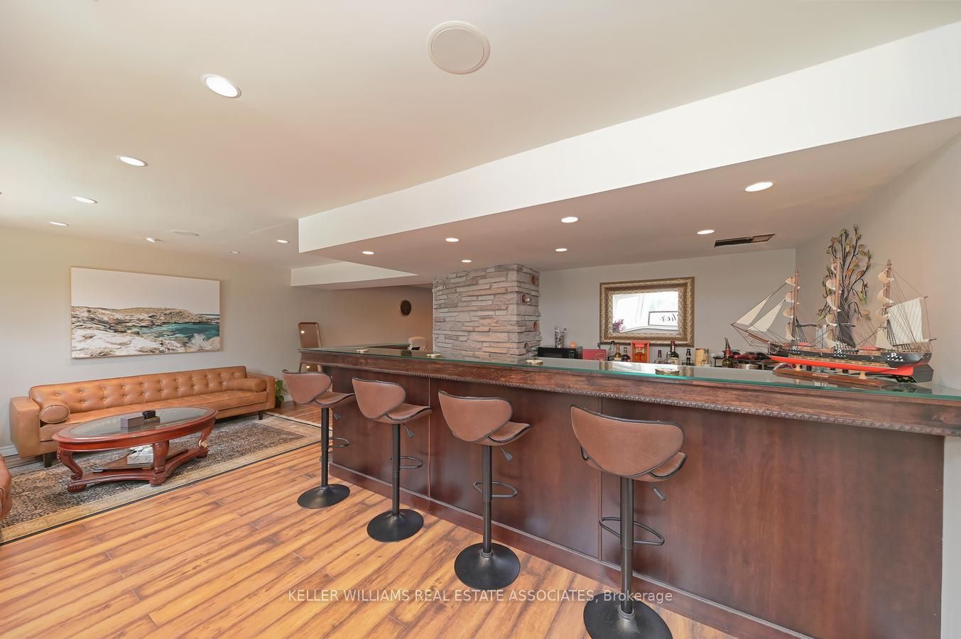 16 Cedar Dr