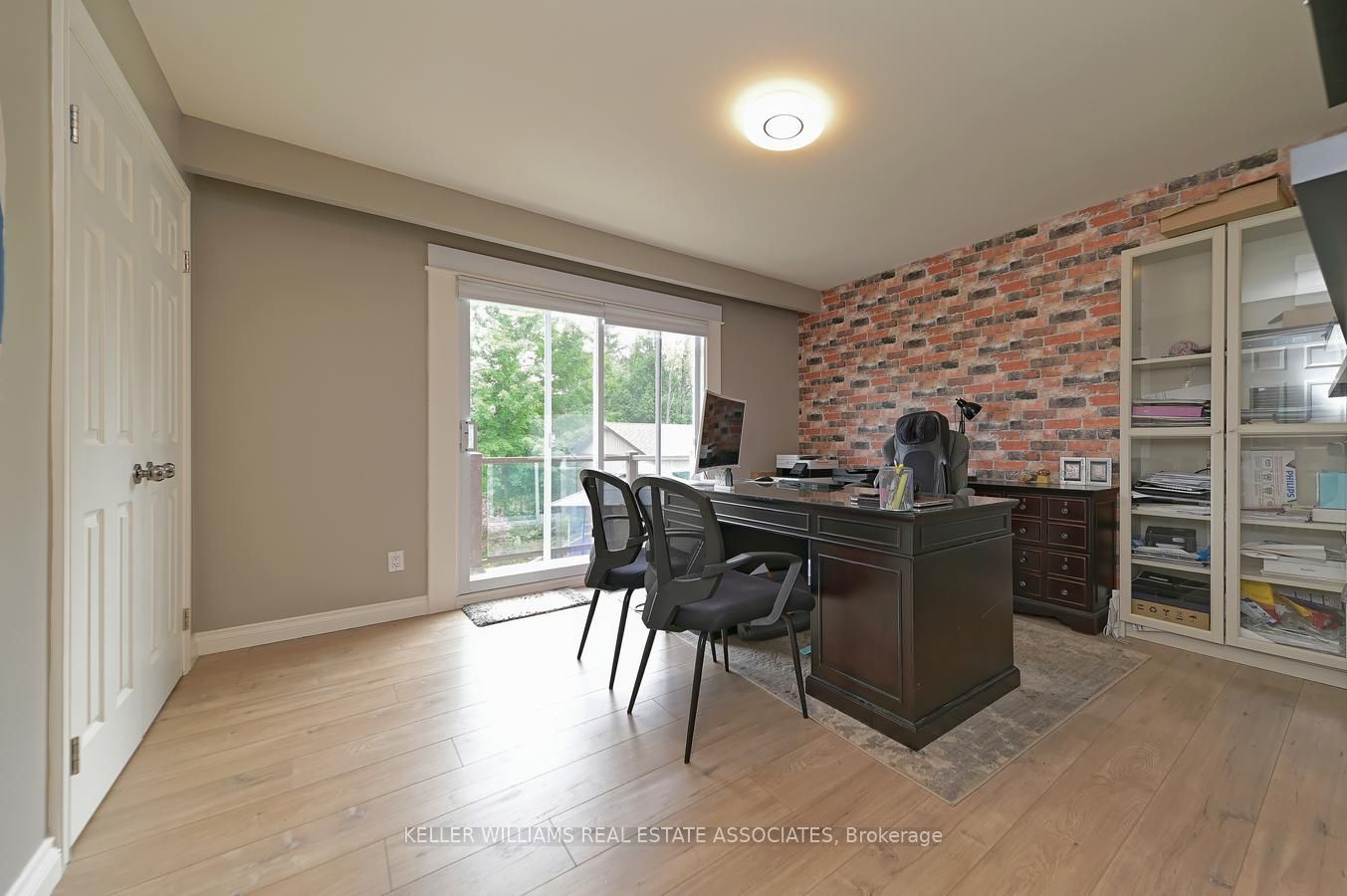 16 Cedar Dr