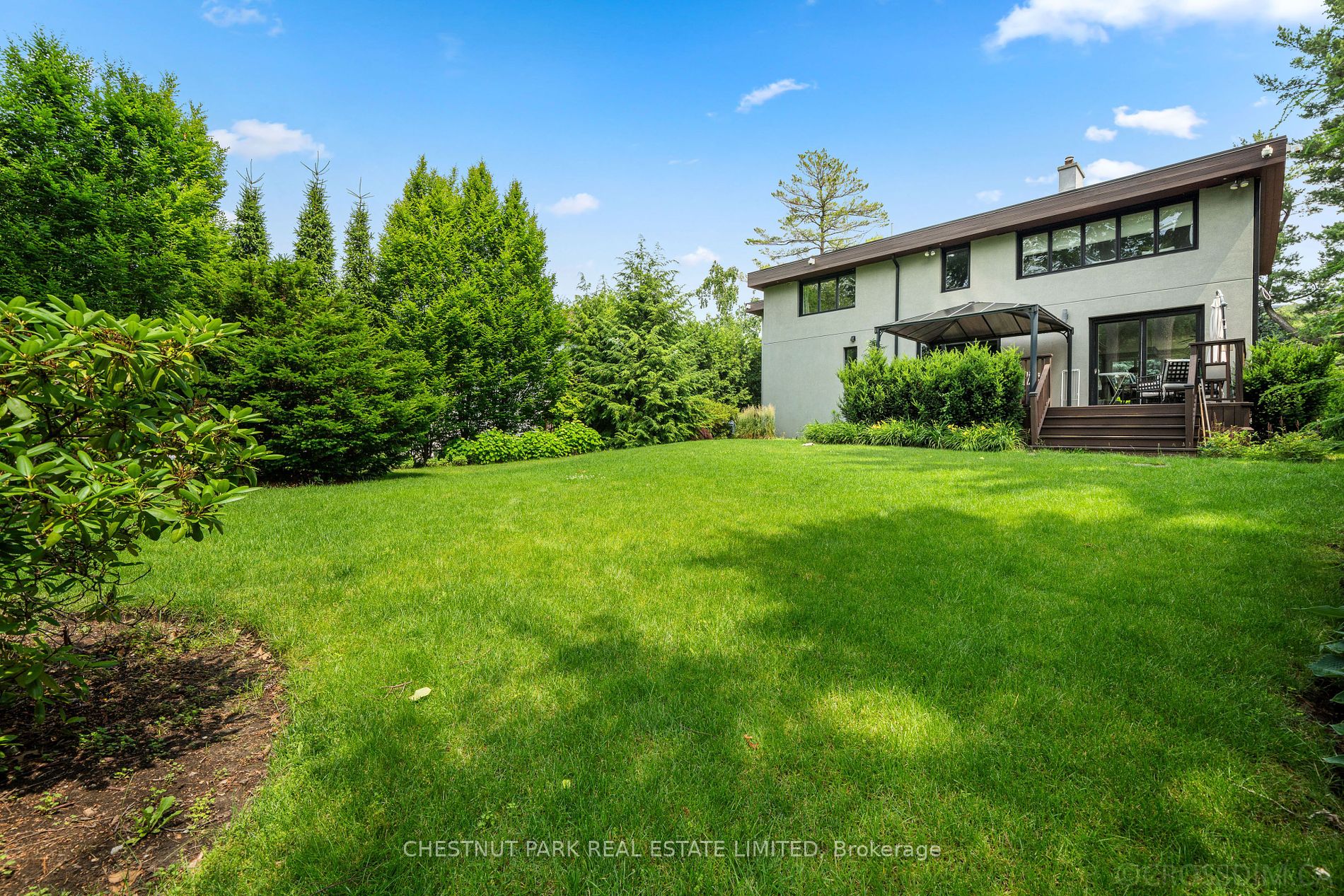 2106 Grange Dr