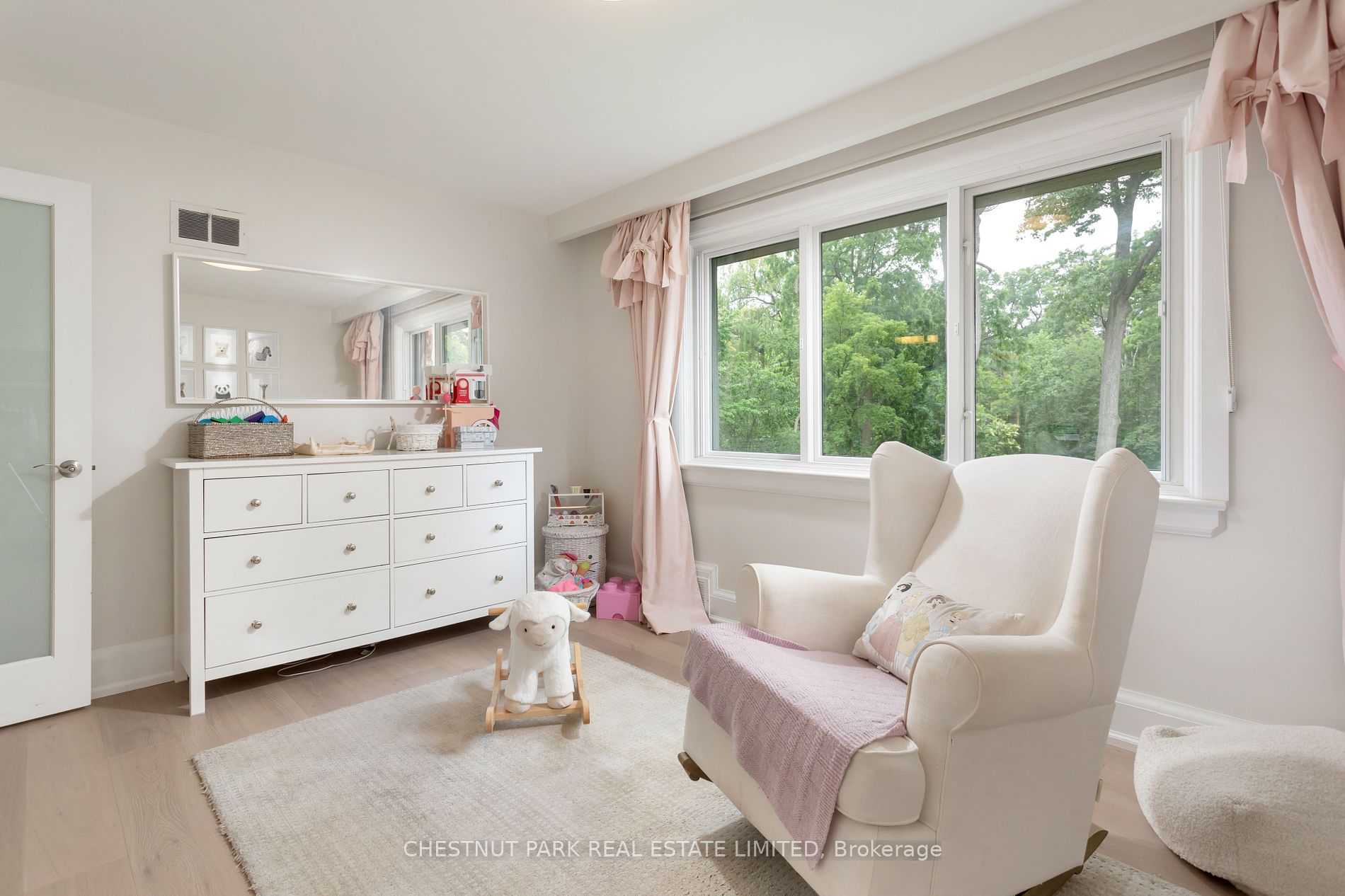 2106 Grange Dr