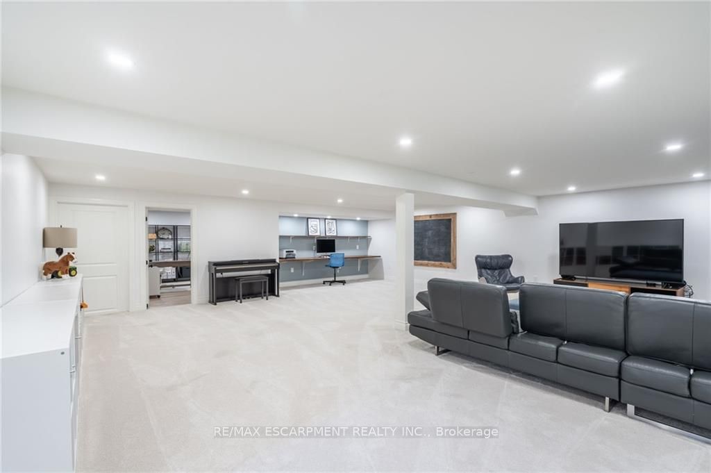 360 North Shore Blvd E