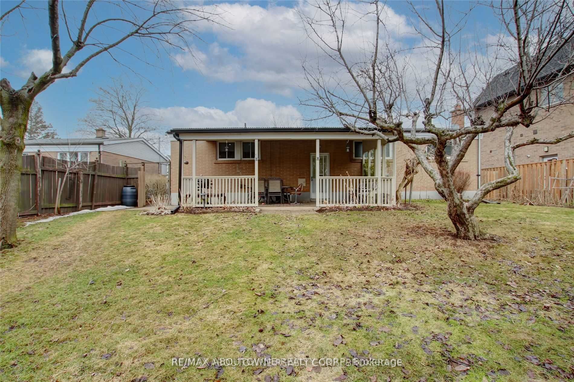 410 Samford Pl