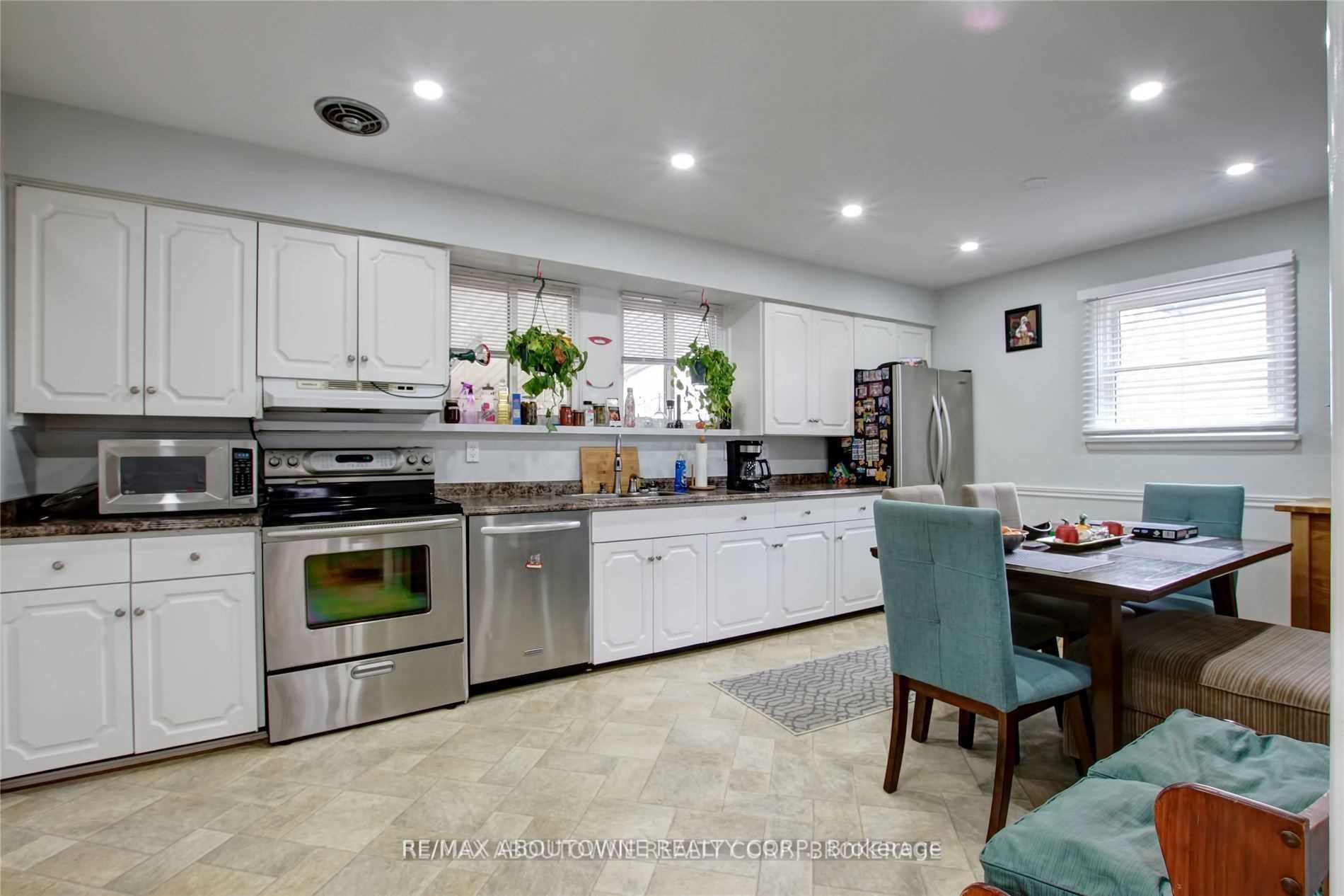 410 Samford Pl