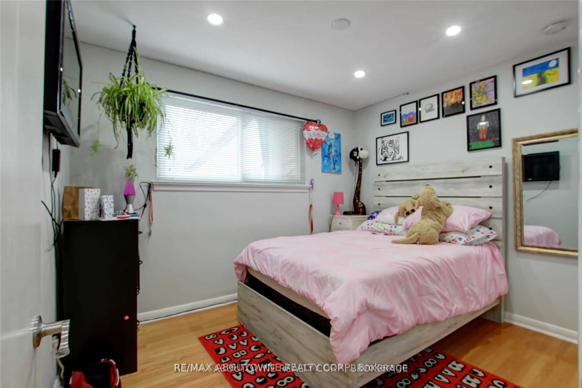 410 Samford Pl