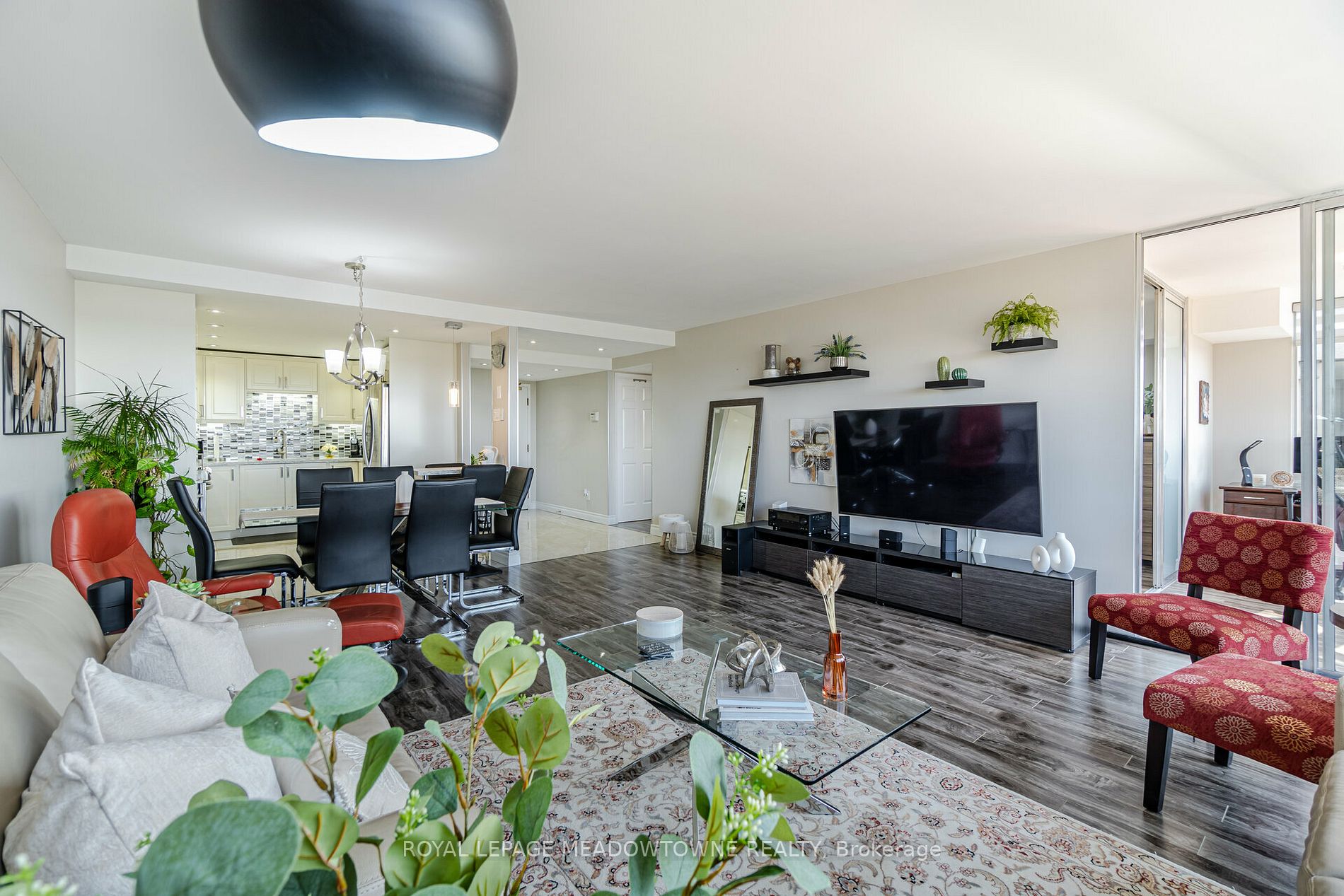 310 Mill St, #907