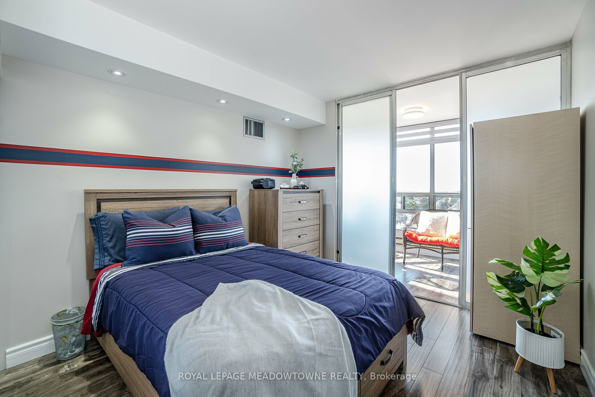 310 Mill St, #907