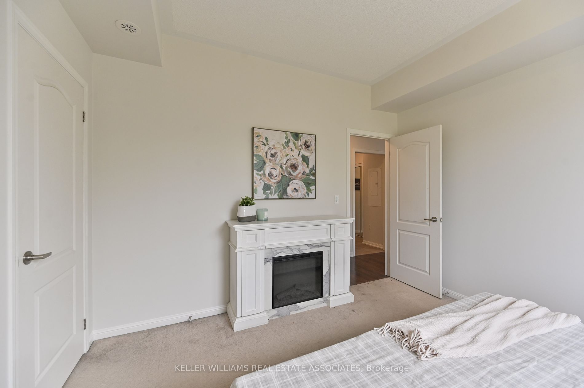 3115 Boxford Crescent #16