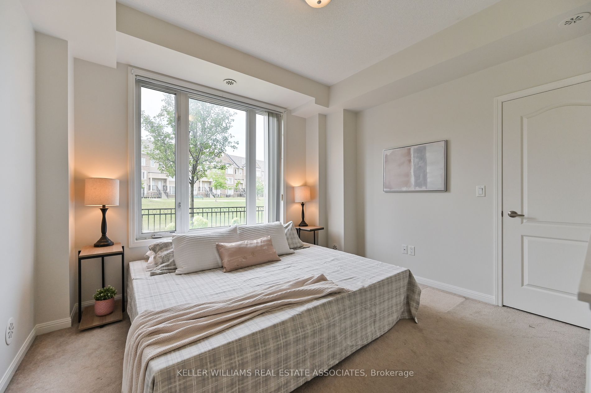 3115 Boxford Crescent #16