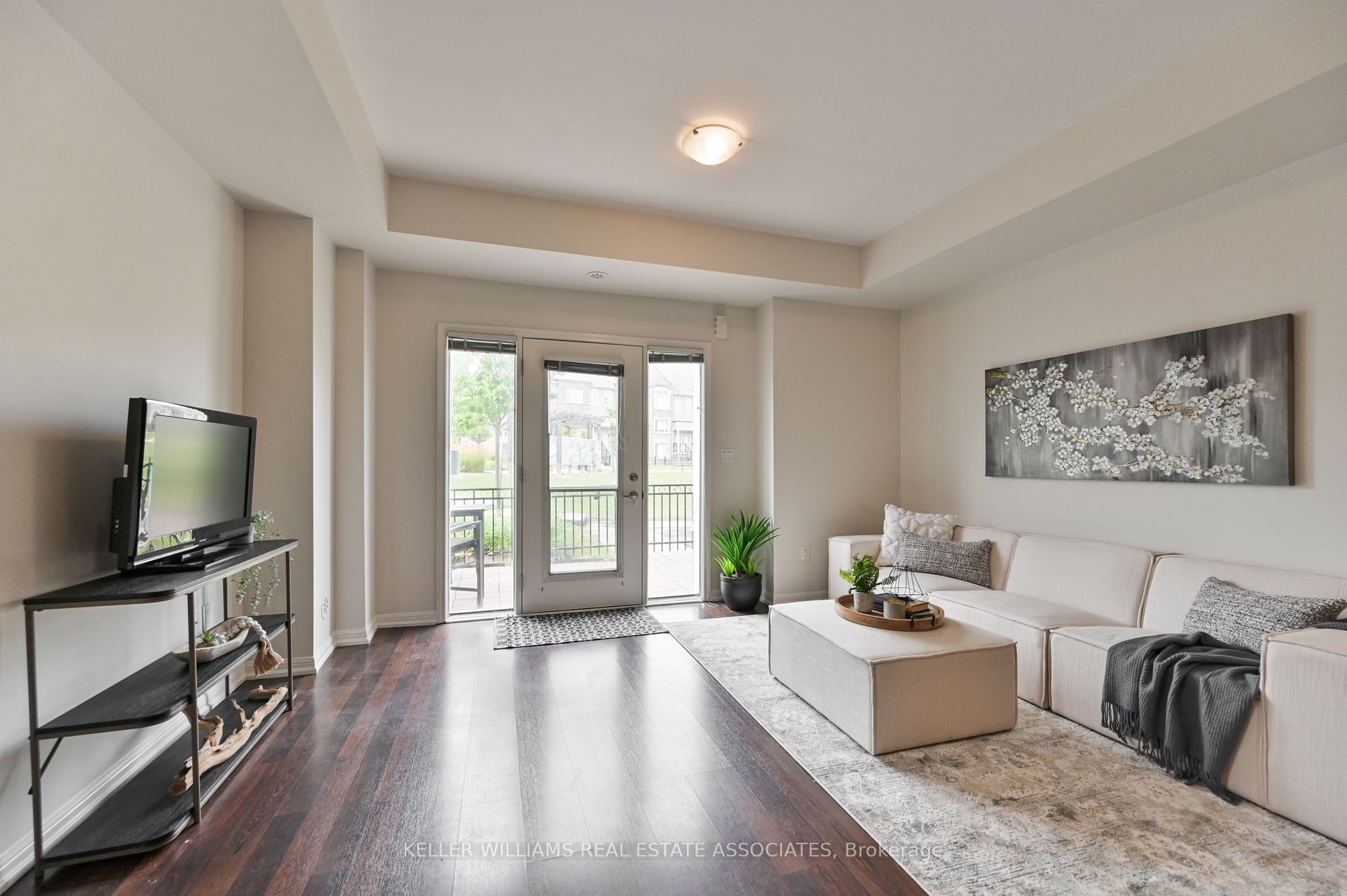 3115 Boxford Crescent #16