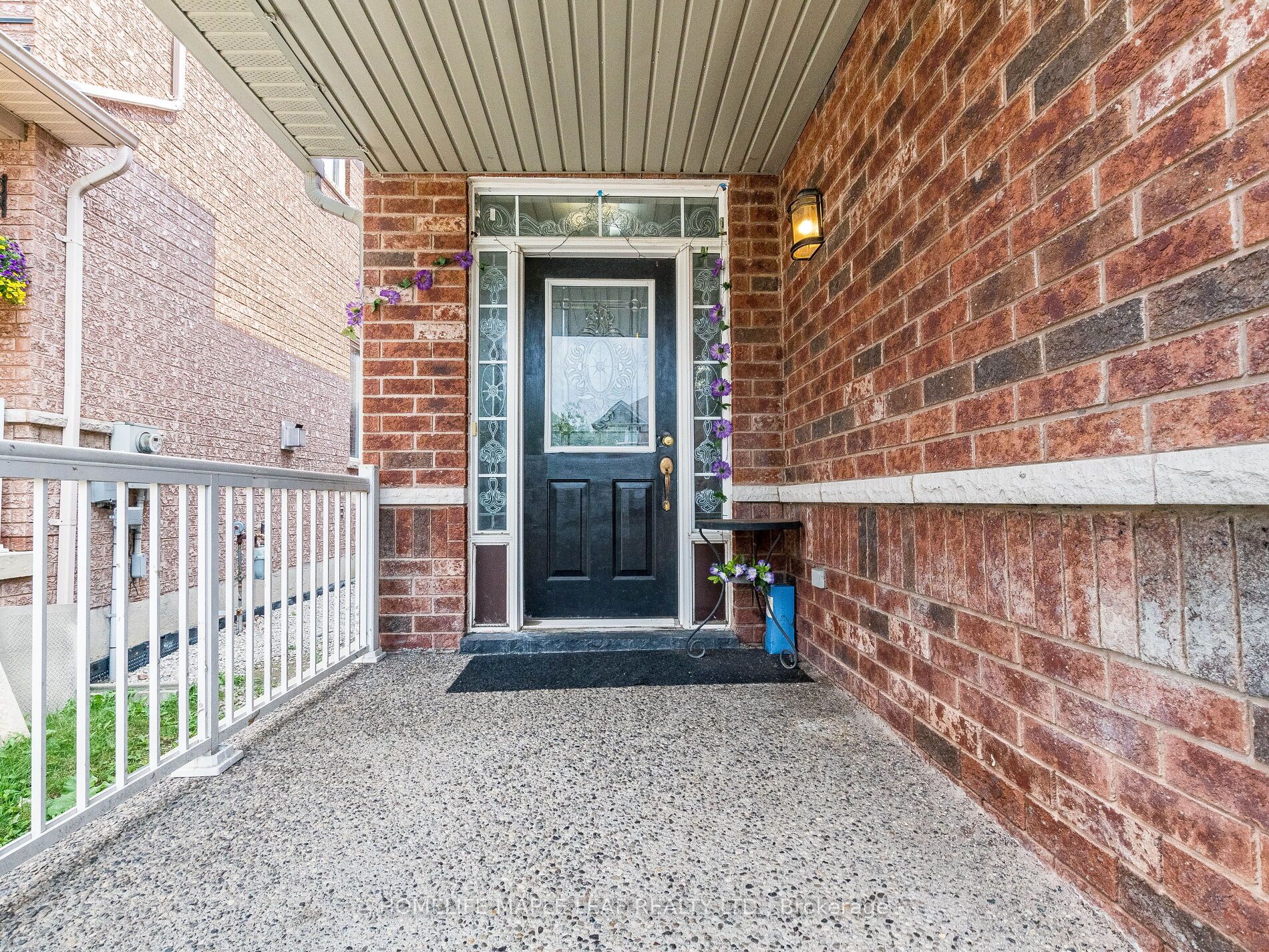 5 Rocky Point Crescent